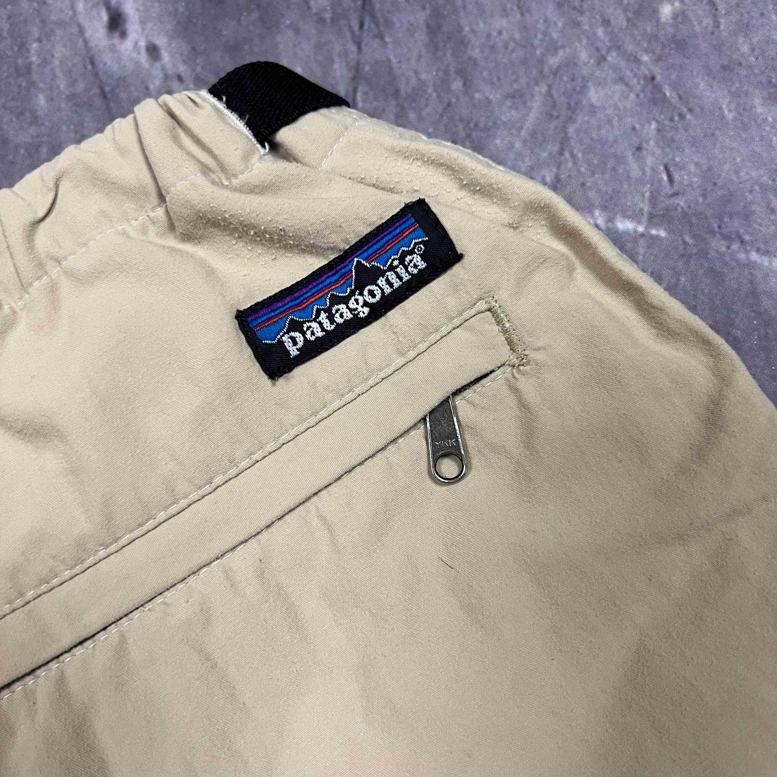 00s Tan Brown Patagonia Nylon Hiking Shorts 32x9.5 AY93