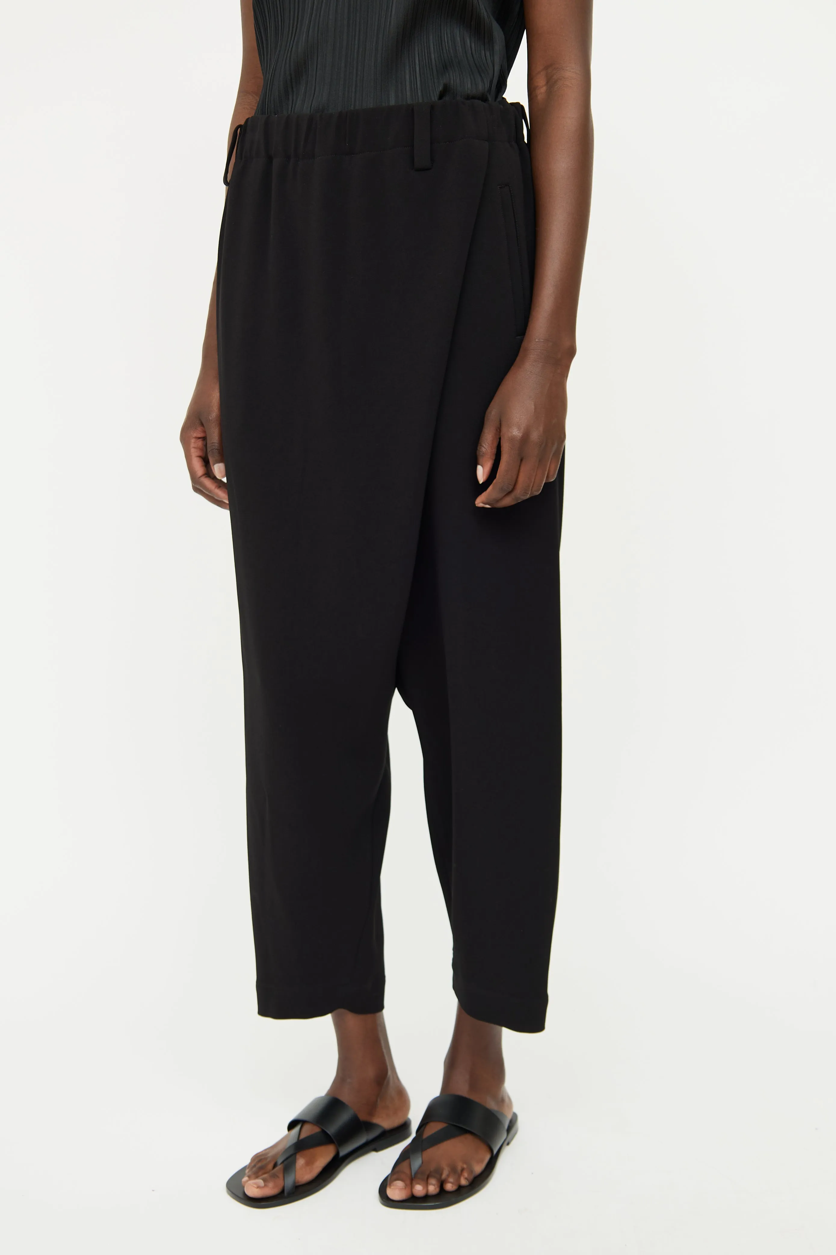 Black Pleated Crossover Pant